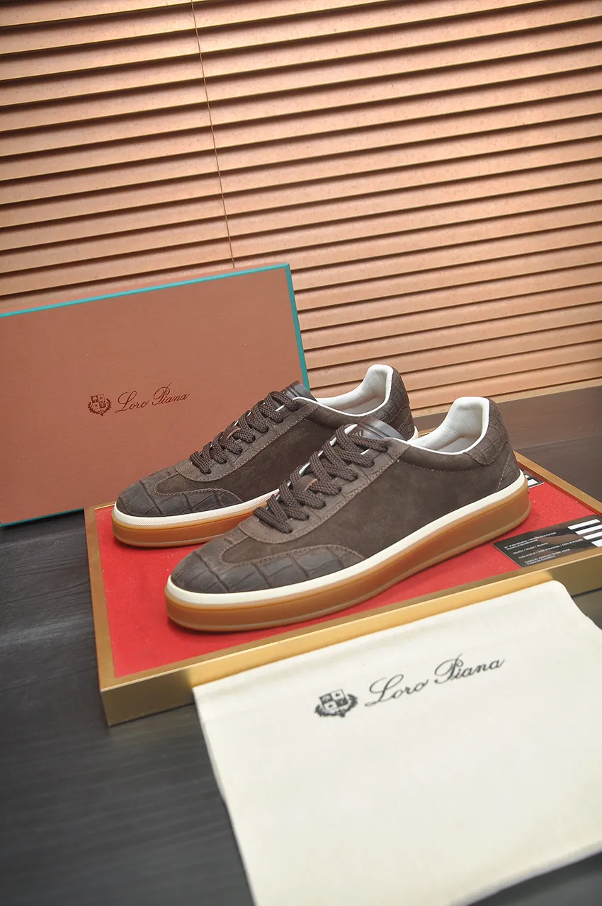 Men's men's shoes 💰580💶[𝐥𝐨𝐫𝐨 𝐏𝐢𝐚𝐧𝐚] lp classic loafers, an Italian treasure brand, the only brand that can match Hermès! Only after wearing it do we realize that we cannot let down our feet. The upper is imported cashmere, the lining of water-dyed cowhide ➕ the cowhide feet, the official original glass rubber outsole, and the pendant. Exclusive original packaging (tag ➕ brand paper ➕ outer box ➕ hand bag) code number: 38-46 (45 46 customized)